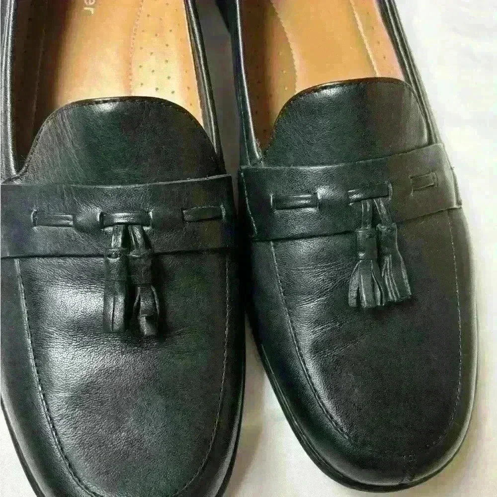Naturalizer Leather Tassel Loafers in Black Size 10 N